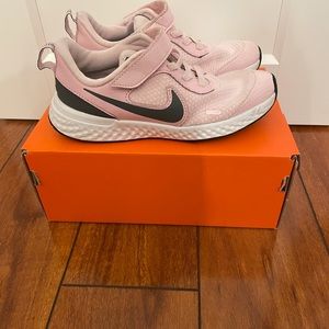 Kids Pink Nike Star Runner Sz 13 sneakers